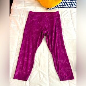 FREE TOP/REEBOX LEGGINGS